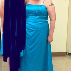 David’s bridal bridesmaid dress Malibu blue